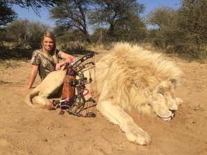 Kendall-Jones-Lion-Hunt-Zimbabwe